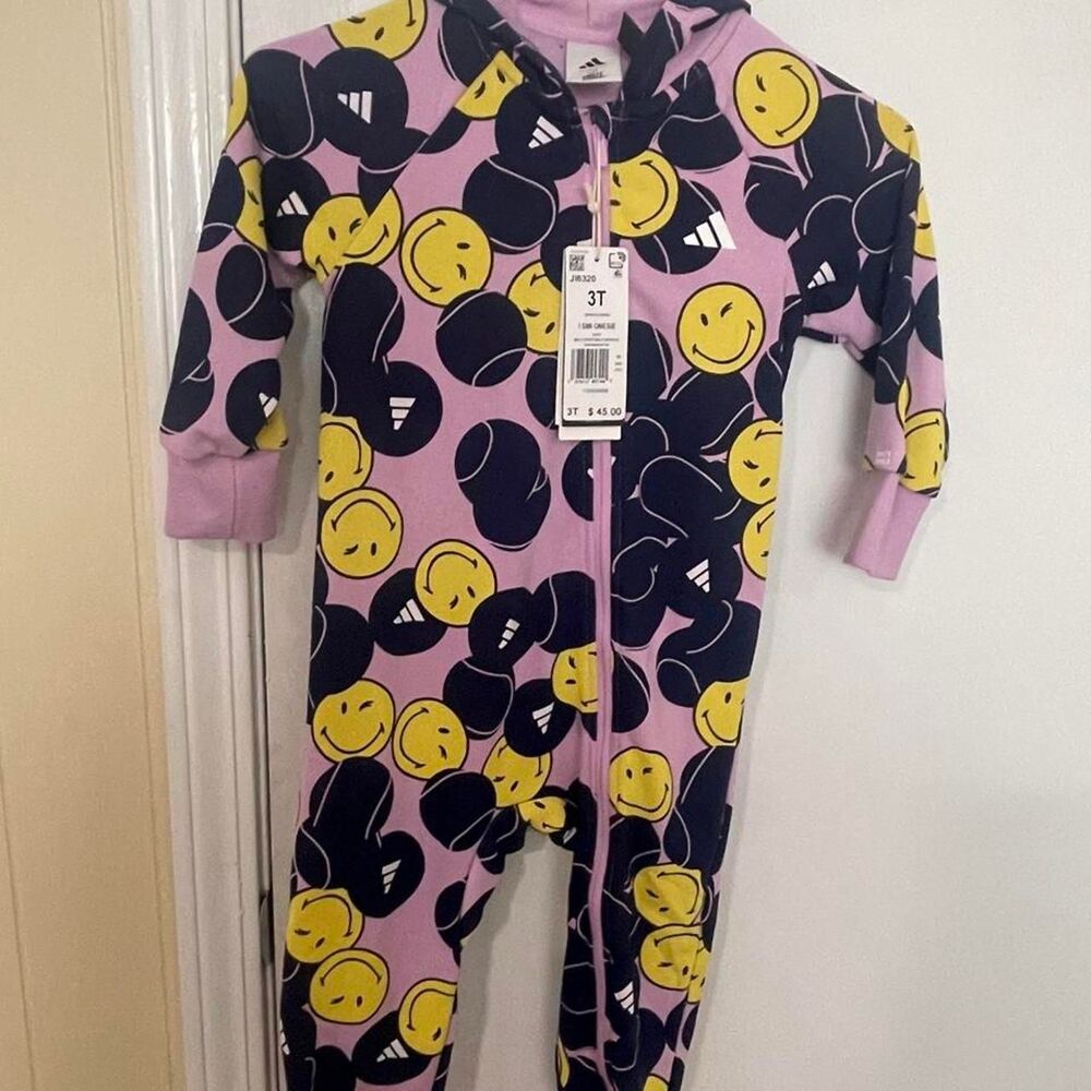 Adidas multi Sleepsuits-babygrows